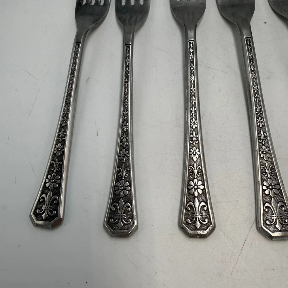 9 Interpur INR2 Stainless Steel Dinner Forks Japan Florenz Fleur De Lis Pattern